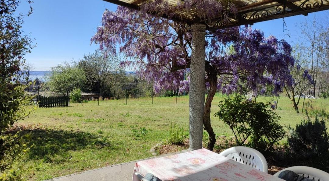 Villa Casale Cadeloro Nebbiuno Zimmer foto