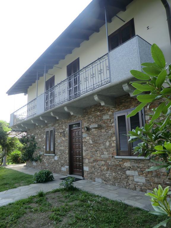 Villa Casale Cadeloro Nebbiuno Exterior foto