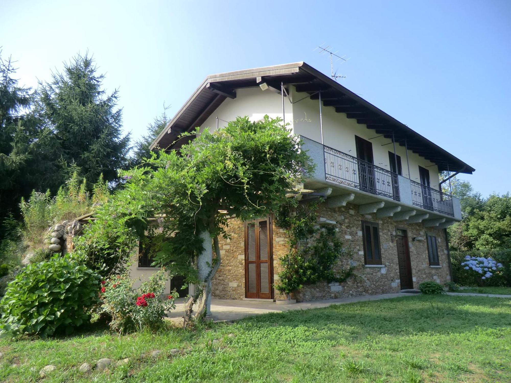 Villa Casale Cadeloro Nebbiuno Exterior foto