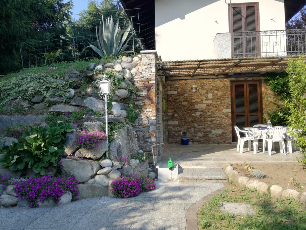 Villa Casale Cadeloro Nebbiuno Exterior foto