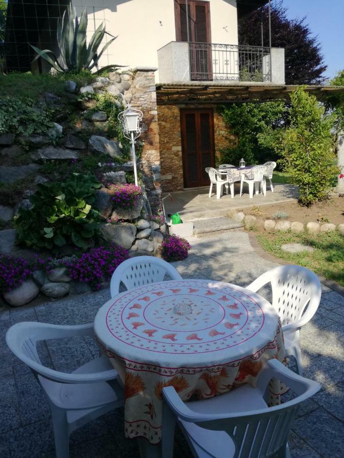 Villa Casale Cadeloro Nebbiuno Exterior foto